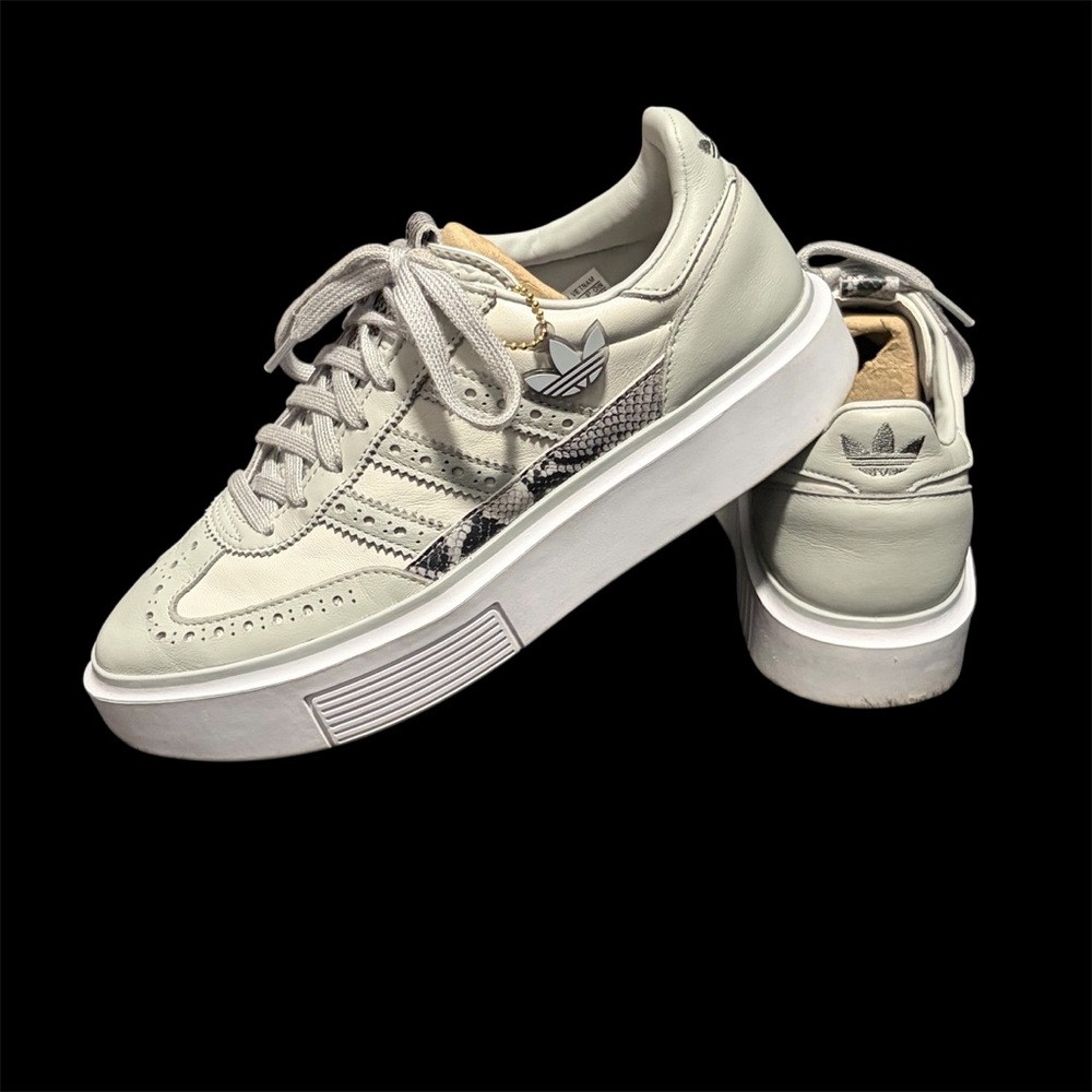 Adidas | Sneakers